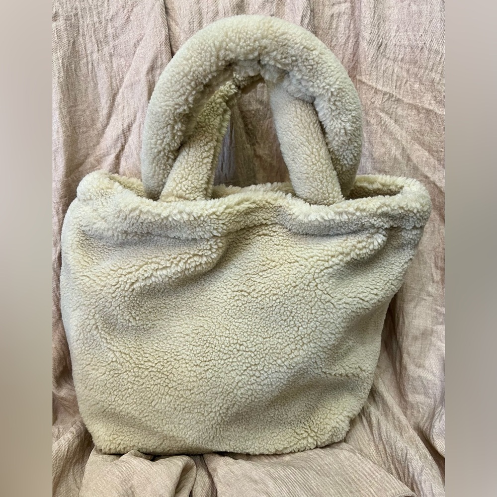 Prada Cream Cozy Teddy Bag! NWOT! - Picture 3 of 4